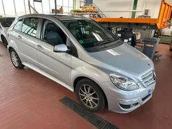 Brillantsilber metallic Gebraucht 2010 Mercedes B200 Van / Kleinbus | 4.600 € (Superpreis)