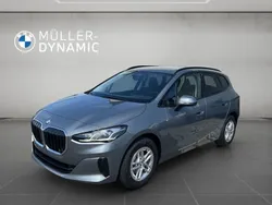 Skyscraper grau metallic Neu 2025 BMW 218 Sport Line Van / Kleinbus | 36.560 € (Fairer Preis)