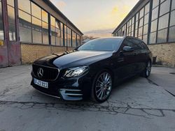 Schwarz Gebraucht 2019 Mercedes E200 AMG line Limousine | 32.999 €