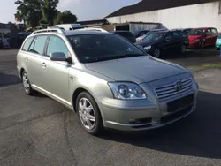 Silber Gebraucht 2004 Toyota Avensis Sol Kombi | 1.199 € (Fairer Preis)