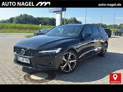 Onyx black / Gebraucht 2025 Volvo V60 Plus Kombi | 41.800 € (Fairer Preis)