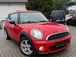 Rot Gebraucht 2011 Mini ONE Kleinwagen | 6.390 € (Etwas zu teuer)