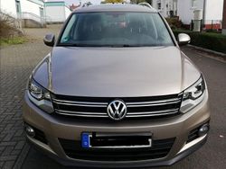 Gold Gebraucht 2012 VW Tiguan SUV | 12.500 € (Etwas zu teuer)