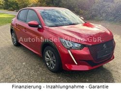 Rot Gebraucht 2021 Peugeot e-208 Allure Kleinwagen | 12.890 € (Guter Preis)