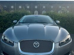 Grau Gebraucht 2011 Jaguar XF Limousine | 9.000 € (Fairer Preis)