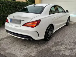 Weiß Gebraucht 2018 Mercedes CLA200 AMG line Coupé | 22.000 € (Fairer Preis)