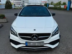 Weiß Gebraucht 2018 Mercedes CLA250 Limousine | 27.000 € (Teuer)
