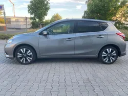 Grau Gebraucht 2016 Nissan Pulsar N-Connecta Limousine | 7.950 € (Guter Preis)