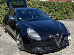 Gebraucht 2011 Alfa Romeo Giulietta Quadrifoglio Verde Kleinwagen | 8.900 € (Fairer Preis)