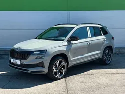 Grey metallic Neu 2025 Skoda Karoq SportLine SUV | 43.490 € (Teuer)