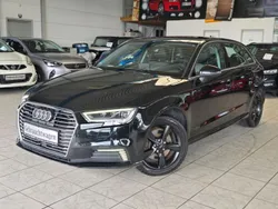 Schwarz Gebraucht 2017 Audi A3 Sportback e-tron Design Limousine | 15.990 € (Fairer Preis)
