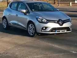 Silber Gebraucht 2018 Renault Clio IV LIMITED Kleinwagen | 8.600 € (Fairer Preis)