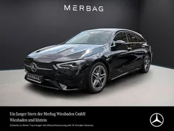 Kosmosschwarz Gebraucht 2024 Mercedes CLA200 Shooting Brake AMG Line Premium Kombi | 38.380 € (Teuer)
