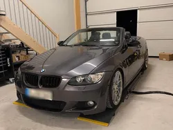 Grau Gebraucht 2007 BMW 330 Cabriolet M Performance Cabrio | 16.400 € (Fairer Preis)