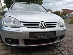 Silber Gebraucht 2007 VW Golf V United Limousine | 800 €