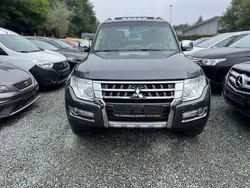 Grün Gebraucht 2017 Mitsubishi Pajero Edition SUV | 22.000 € (Guter Preis)