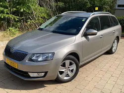 Grau Gebraucht 2014 Skoda Octavia Ambition Kombi | 14.500 € (Fairer Preis)