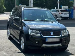 Schwarz Gebraucht 2011 Suzuki Grand Vitara SUV | 9.989 € (Teuer)