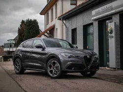 Grau Gebraucht 2024 Alfa Romeo Stelvio SUV | 42.990 € (Teuer)