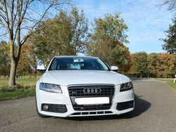 Weiß Gebraucht 2011 Audi A4 Limousine | 10.000 € (Fairer Preis)