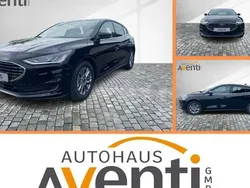 Schwarz Neu 2025 Ford Focus Titanium Limousine | 27.619 € (Guter Preis)
