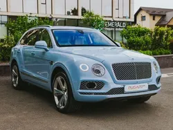 Blau Gebraucht 2017 Bentley Bentayga SUV | 105.000 € (Teuer)