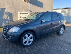 Grau Gebraucht 2009 Mercedes ML300 SUV | 5.999 € (Guter Preis)