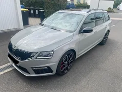 Grau Gebraucht 2019 Skoda Octavia RS Kombi | 18.900 € (Guter Preis)