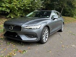 Gebraucht 2018 Volvo V60 Momentum Kombi | 20.099 € (Fairer Preis)