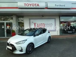 Schwarz Gebraucht 2023 Toyota Yaris Hybrid Sport Kleinwagen | 25.980 € (Teuer)
