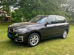 Grau Gebraucht 2017 BMW X5 SUV | 24.900 € (Fairer Preis)