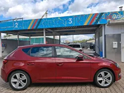 Rot Neu 2025 Seat Leon Kleinwagen | 16.000 €