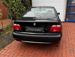 Schwarz Gebraucht 1997 BMW 528 Limousine | 2.500 €