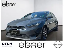 Grau Gebraucht 2024 Kia Ceed Spirit Limousine | 24.990 € (Guter Preis)