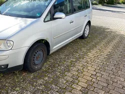 Silber Gebraucht 2006 VW Touran Conceptline Van / Kleinbus | 1.550 € (Guter Preis)