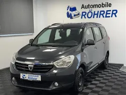 Grau Gebraucht 2016 Dacia Lodgy Lauréate Van / Kleinbus | 5.990 € (Fairer Preis)