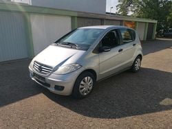 Silber Gebraucht 2007 Mercedes A180 Kleinwagen | 1.100 € (Guter Preis)