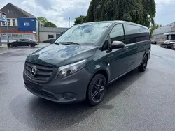 Grün Gebraucht 2017 Mercedes Vito Van / Kleinbus | 29.000 € (Fairer Preis)