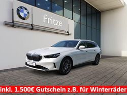 Weiß Gebraucht 2024 BMW i5 Comfort Edition Kombi | 57.750 €