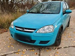 Blau Gebraucht 2006 Opel Corsa Kleinwagen | 1.650 € (Etwas zu teuer)