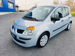 Grau Gebraucht 2005 Renault Modus Van / Kleinbus | 2.990 € (Teuer)