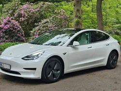 Weiß Gebraucht 2020 Tesla Model 3 Limousine | 21.900 € (Guter Preis)