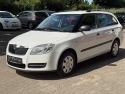 Weiß Gebraucht 2010 Skoda Fabia Cool Edition Kombi | 2.998 € (Fairer Preis)