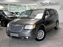 Schwarz Gebraucht 2011 Chrysler Grand Voyager Limited Van / Kleinbus | 9.980 € (Teuer)