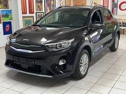 Braun Gebraucht 2018 Kia Stonic Vision SUV | 13.900 € (Fairer Preis)