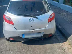 Silber Gebraucht 2007 Mazda 2 Kleinwagen | 1.800 €