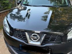 Schwarz Gebraucht 2013 Nissan Qashqai SUV | 7.299 € (Etwas zu teuer)