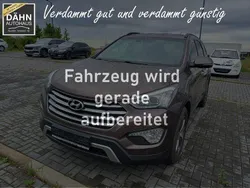 Braun Gebraucht 2016 Hyundai Grand Santa Fe Premium SUV | 19.990 € (Fairer Preis)