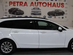 Weiß Gebraucht 2021 Ford Mondeo Titanium Kombi | 13.999 € (Guter Preis)
