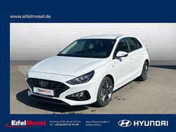Weiß Neu 2024 Hyundai i30 Trend Limousine | 24.960 € (Guter Preis)